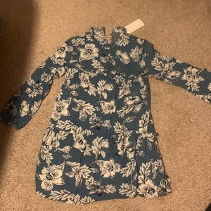 Blue floral long sleeve dress!